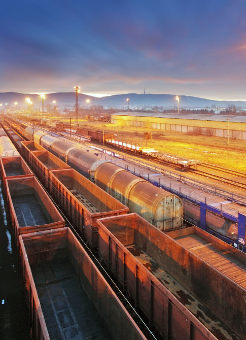 How to Use Railcar Management Software to Reduce Demurrage and Storage Fees